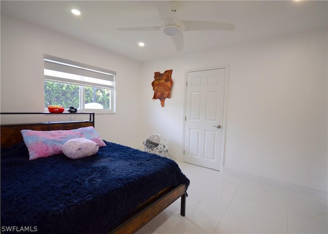 bedroom with ceiling fan