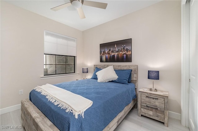 bedroom featuring ceiling fan