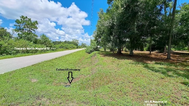 Listing photo 3 for 385 N Mayoral St, Clewiston FL 33440