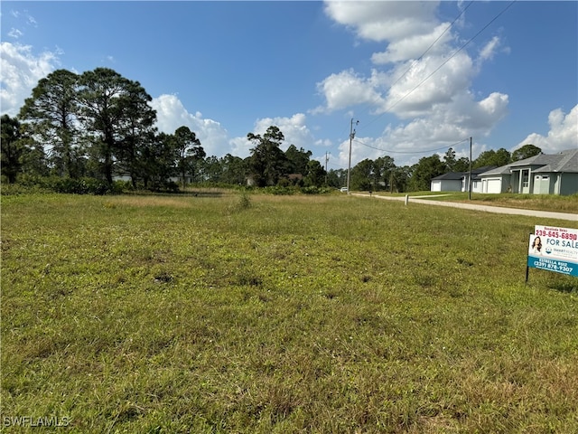 Listing photo 2 for 1122 Pisa St E, Lehigh Acres FL 33974