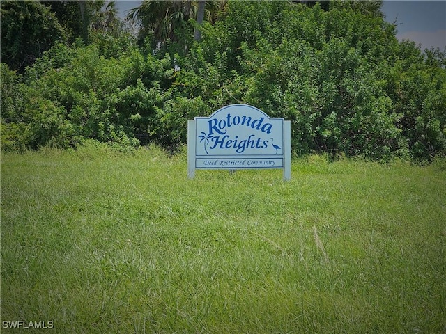 Listing photo 3 for 105 Island Ct, Rotonda West FL 33947