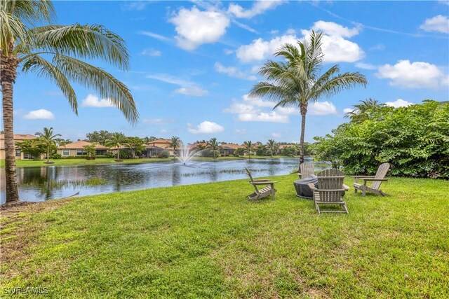 view of yard featuring a water view