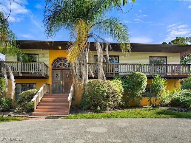 view of front of home