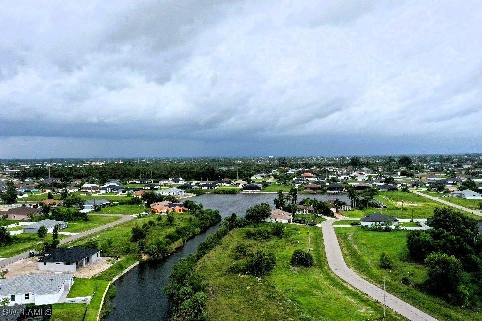 921 SW 4th Ter, Cape Coral, FL 33991