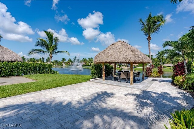 13453 Ladyfish Ln, Naples, FL 34114
