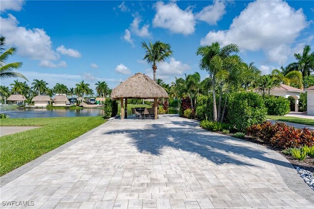 13453 Ladyfish Ln, Naples, FL 34114