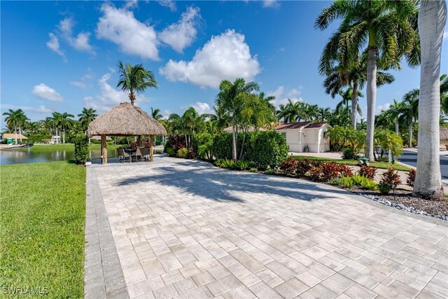 13453 Ladyfish Ln, Naples, FL 34114
