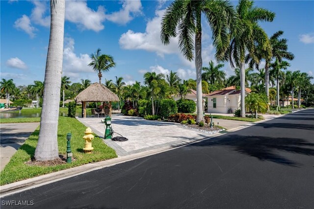 13453 Ladyfish Ln, Naples, FL 34114