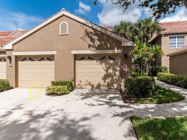 view of front of home featuring a garage