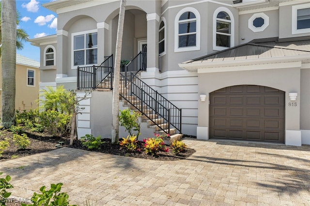 view of front of house with a garage