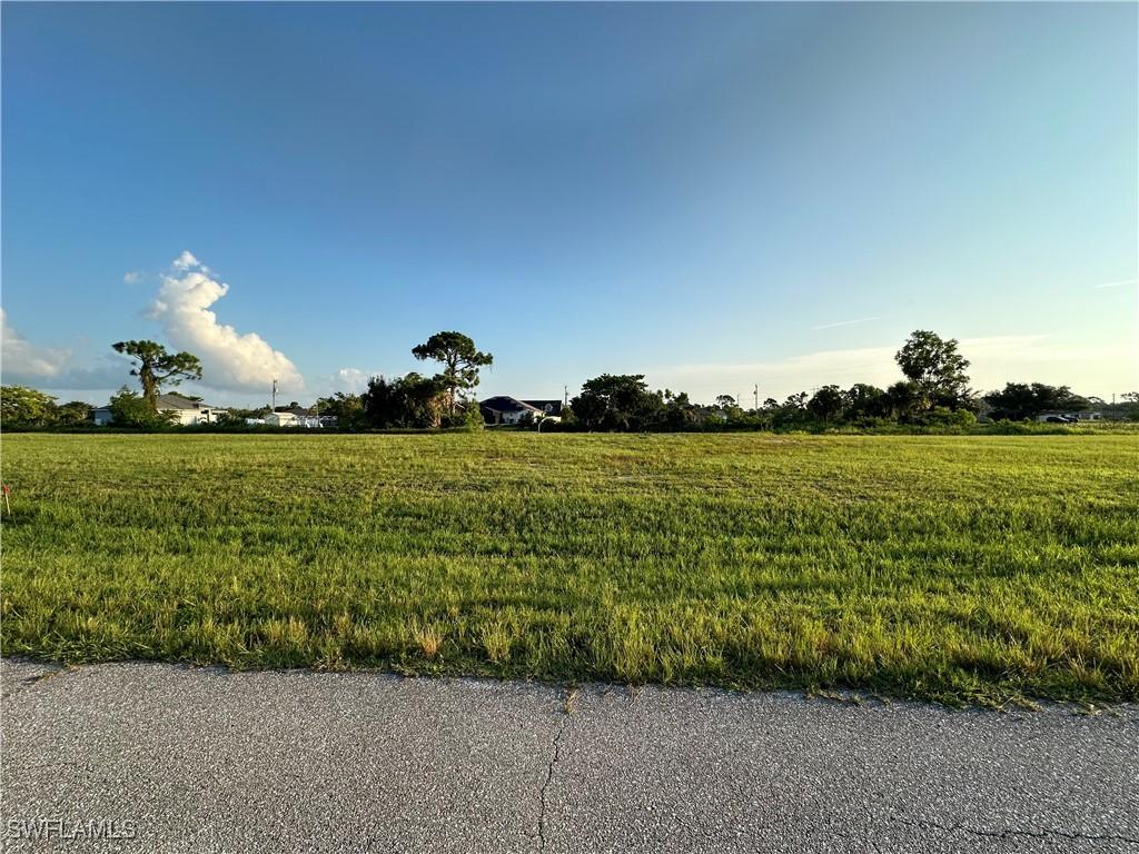 2043 NE 27th St, Cape Coral, FL 33909 - photo 2