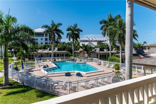 view of swimming pool featuring a patio