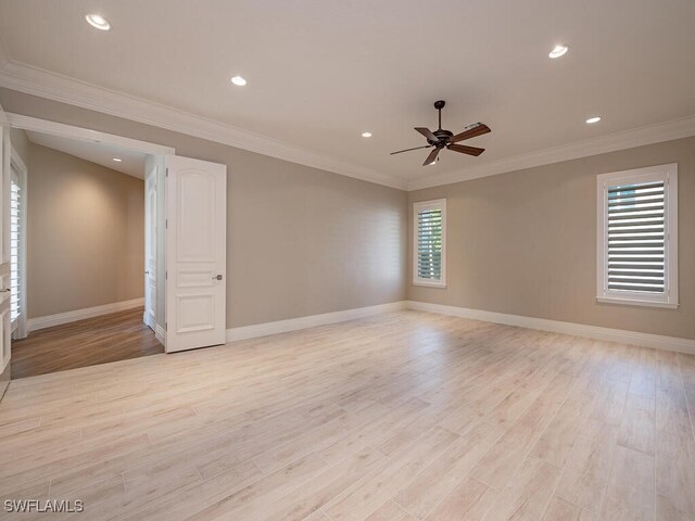 unfurnished room with light hardwood / wood-style floors, ornamental molding, and ceiling fan