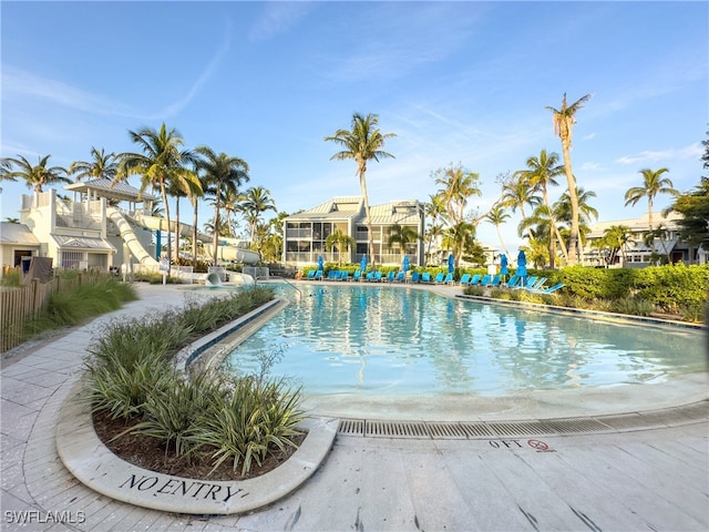 view of swimming pool