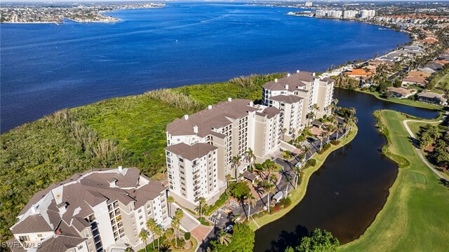 bird's eye view with a water view