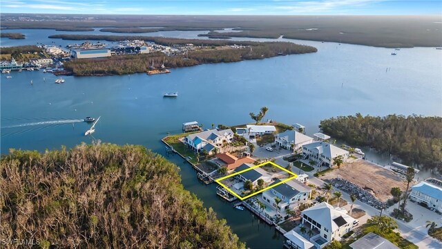 bird's eye view featuring a water view