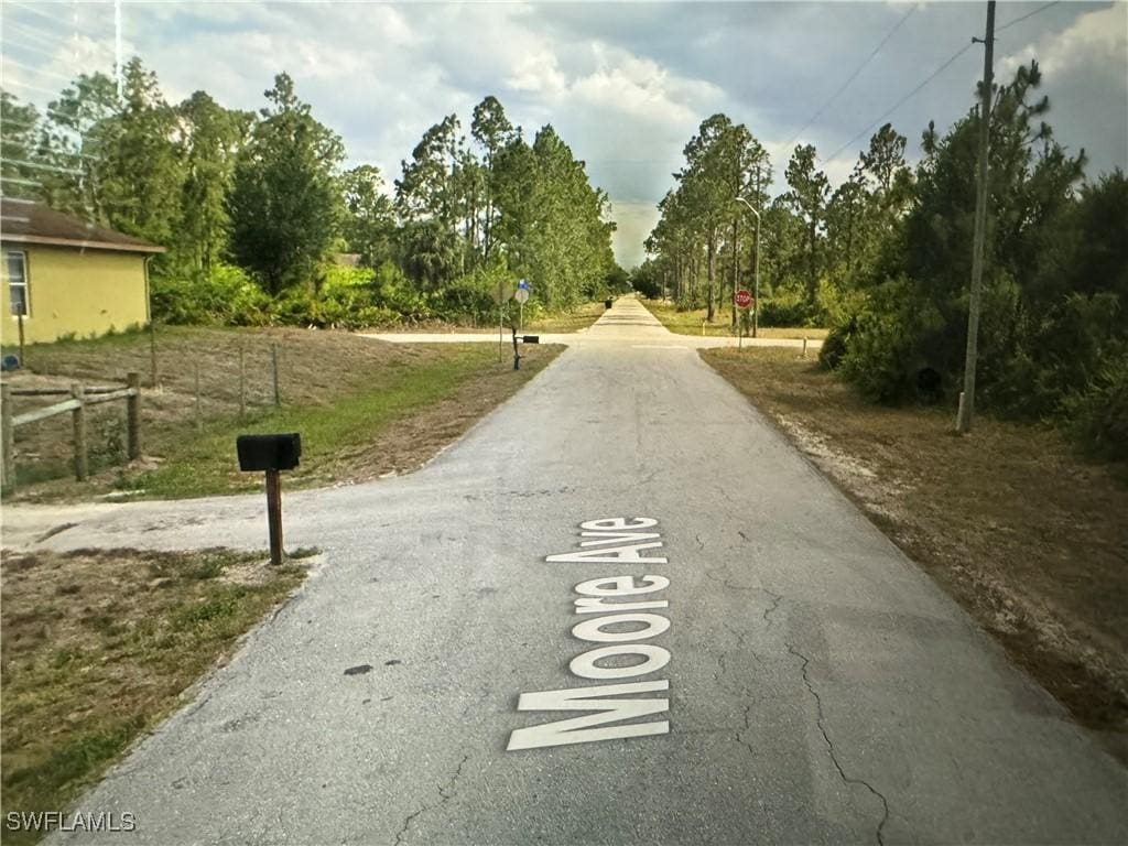 2103 Moore Ave, Alva, FL 33920