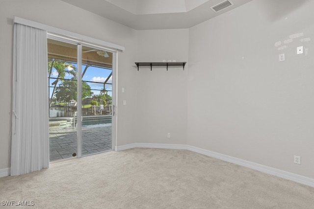 view of carpeted spare room