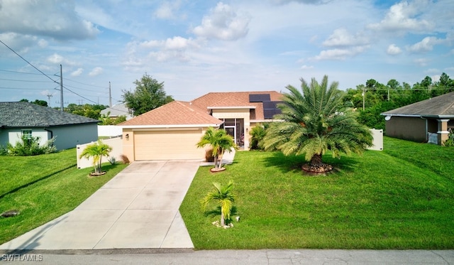 view of front of house featuring a front lawn