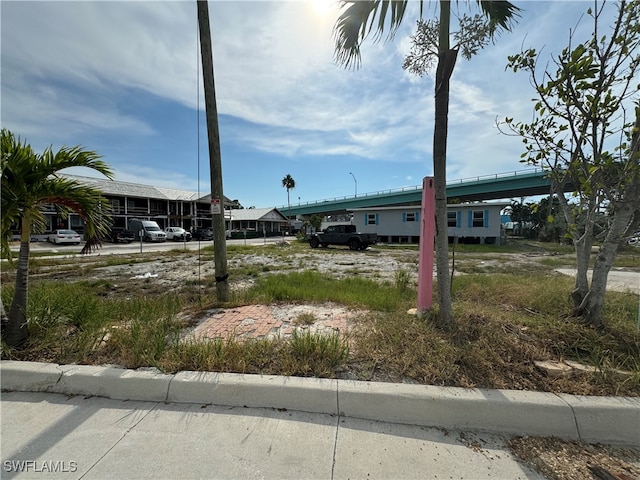 Listing photo 2 for 1041 3rd St, Fort Myers Beach FL 33931