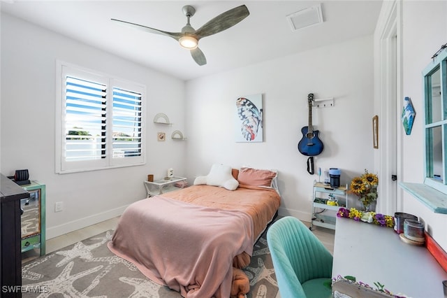 bedroom featuring ceiling fan