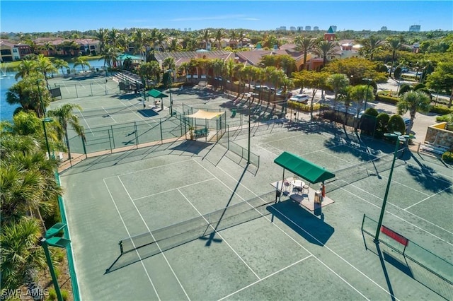 birds eye view of property featuring a residential view