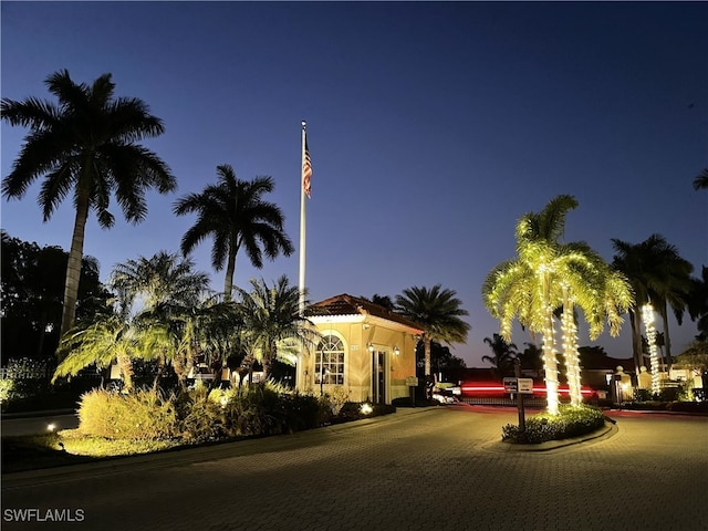 view of mediterranean / spanish-style home