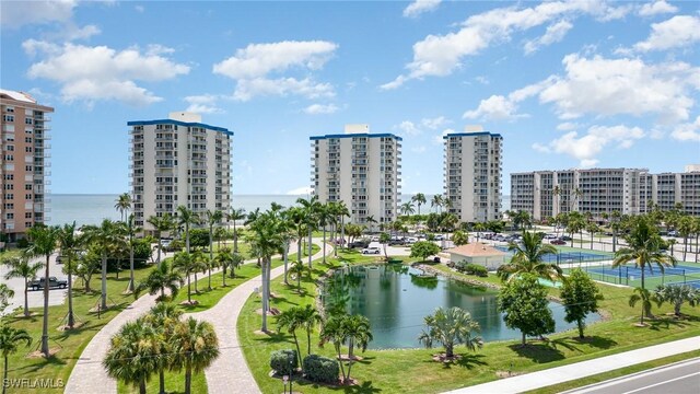 bird's eye view featuring a water view