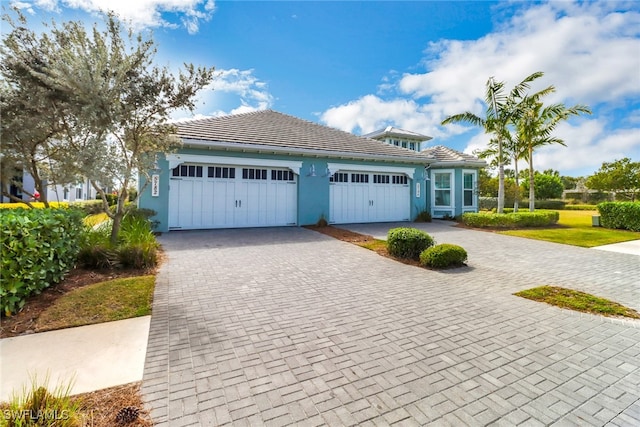 view of front facade with a garage