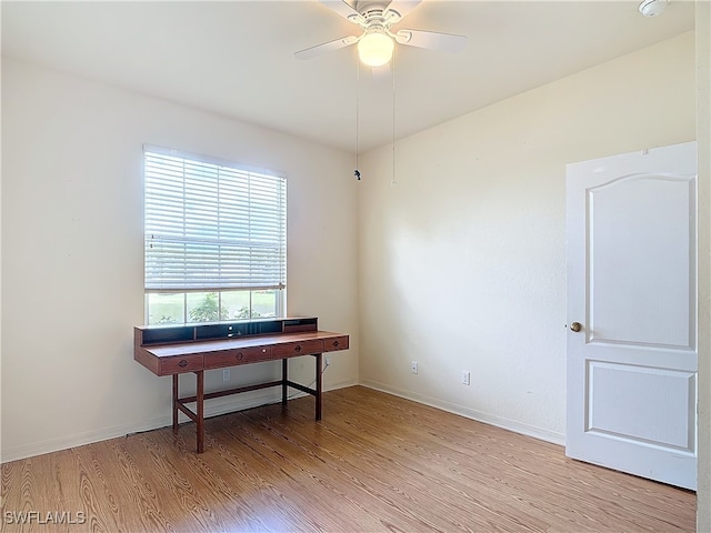 misc room featuring light hardwood / wood-style flooring and ceiling fan