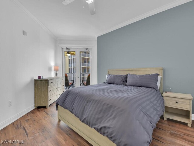 bedroom featuring ceiling fan, crown molding, and dark wood-type flooring