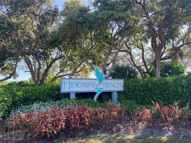 view of community / neighborhood sign