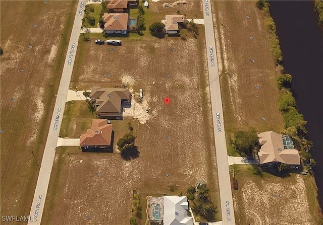 Listing photo 2 for 721 NW 37th Pl, Cape Coral FL 33993