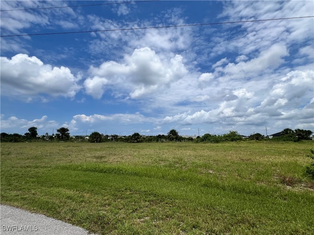 Listing photo 2 for 3929 NW 39th St, Cape Coral FL 33993