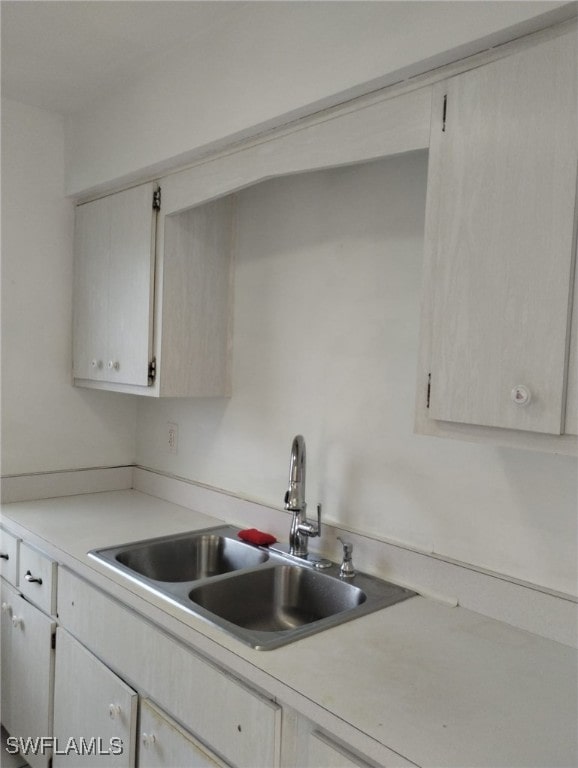 kitchen featuring sink