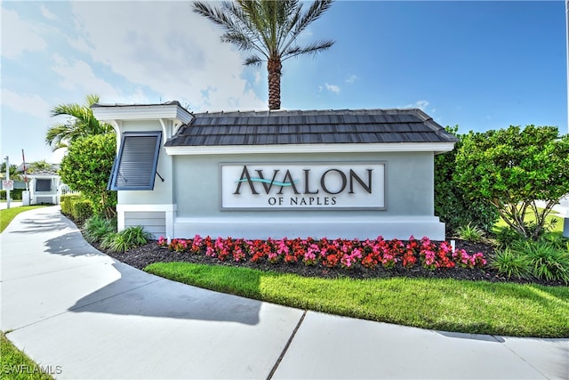 view of community / neighborhood sign