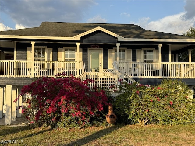 view of front of home with covered porch