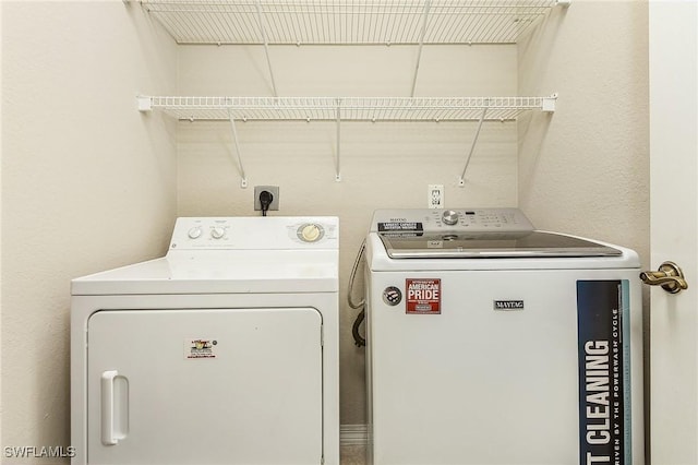 150 Lenell Rd Unit 503, Fort Myers Beach, FL 33931 - laundry area featuring laundry area and independent washer and dryer