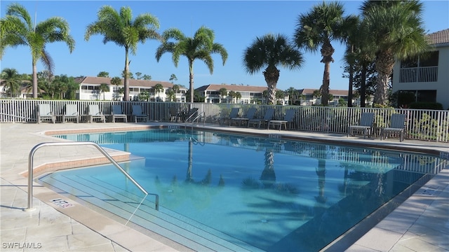 view of swimming pool