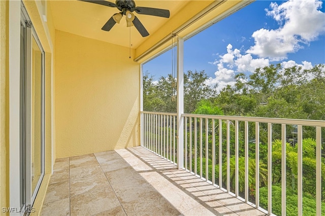 balcony with ceiling fan