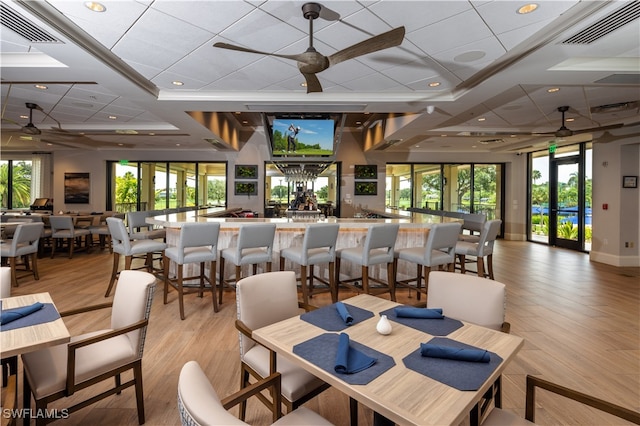 dining area with a ceiling fan, recessed lighting, visible vents, and light wood-style floors