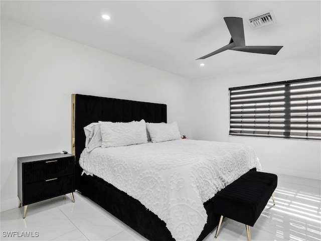 bedroom with ceiling fan