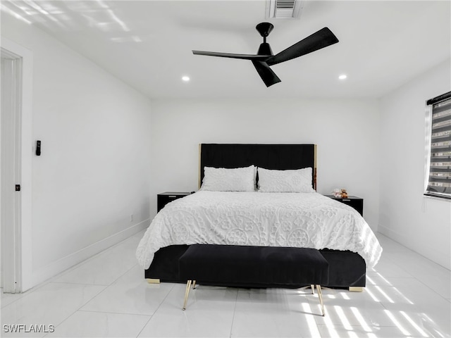 bedroom featuring ceiling fan