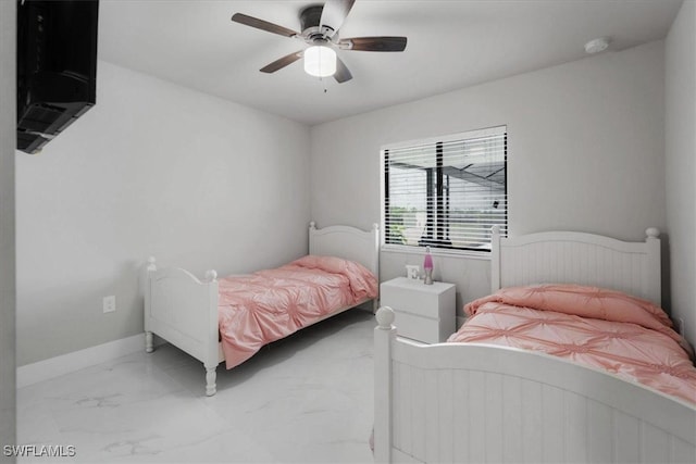 bedroom with ceiling fan