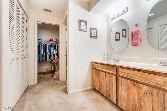 bathroom with vanity