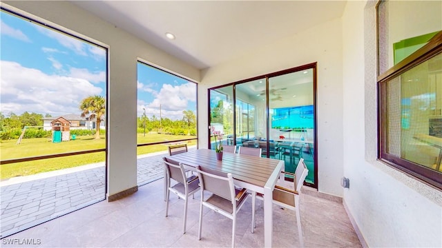 view of sunroom / solarium