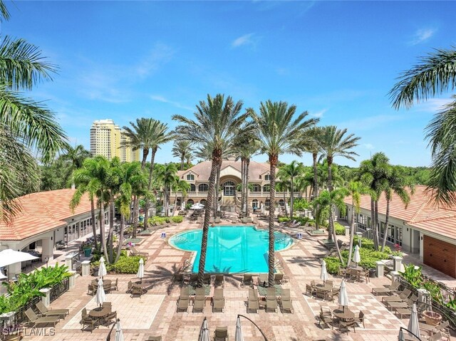 view of swimming pool featuring a patio