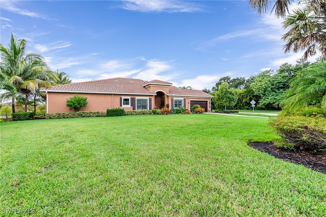 view of front of house with a front yard