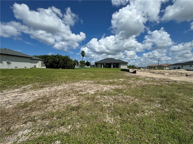 Listing photo 2 for 4117 NW 34th Ln, Cape Coral FL 33993