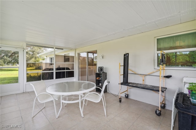 view of sunroom / solarium